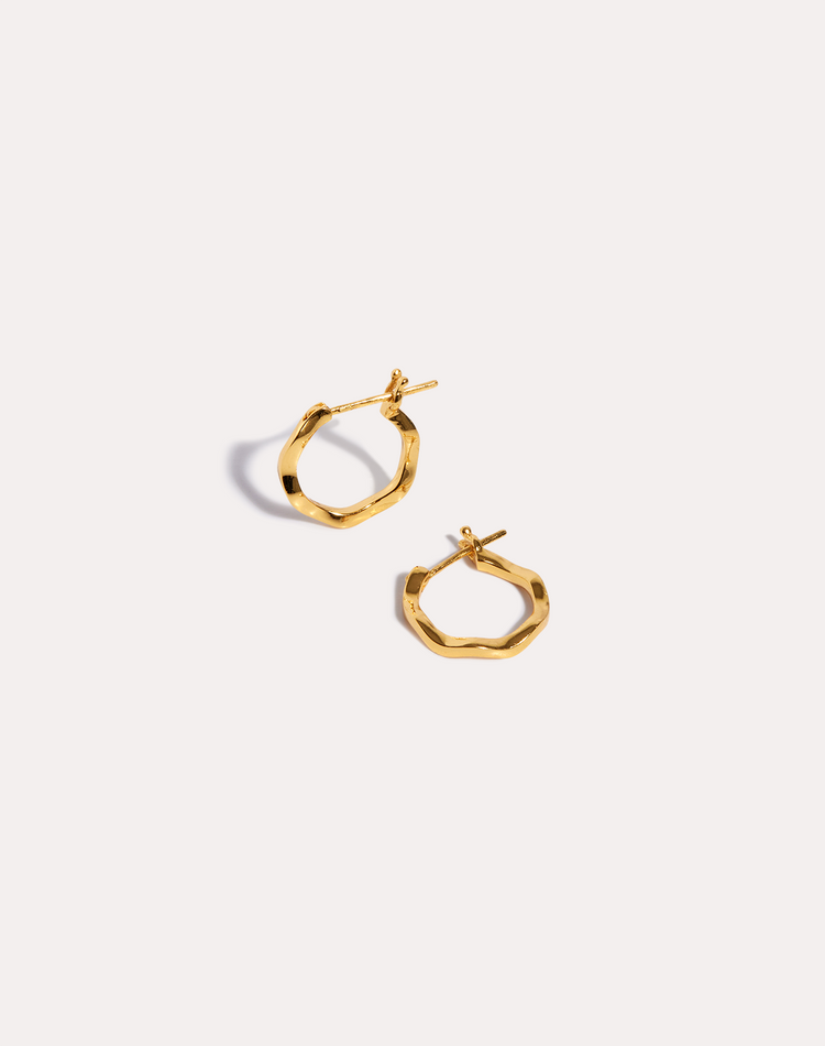 Wavy Gold Hoop Earrings